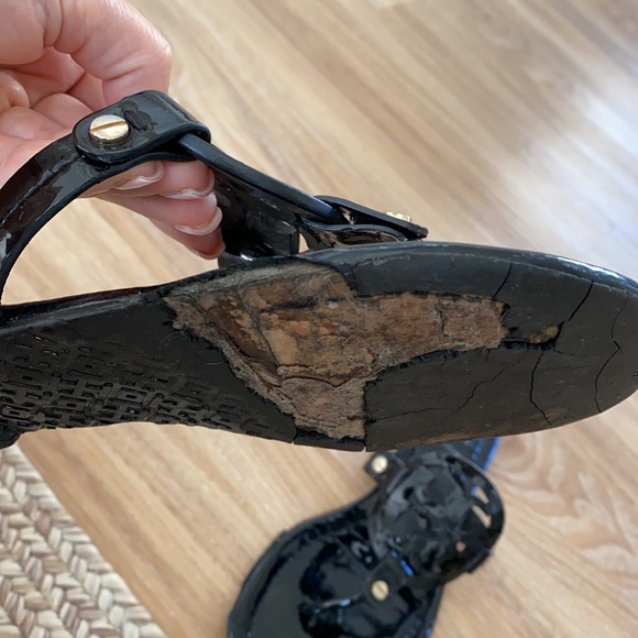 Tory Burch black Flip flops - Picture 2 of 3